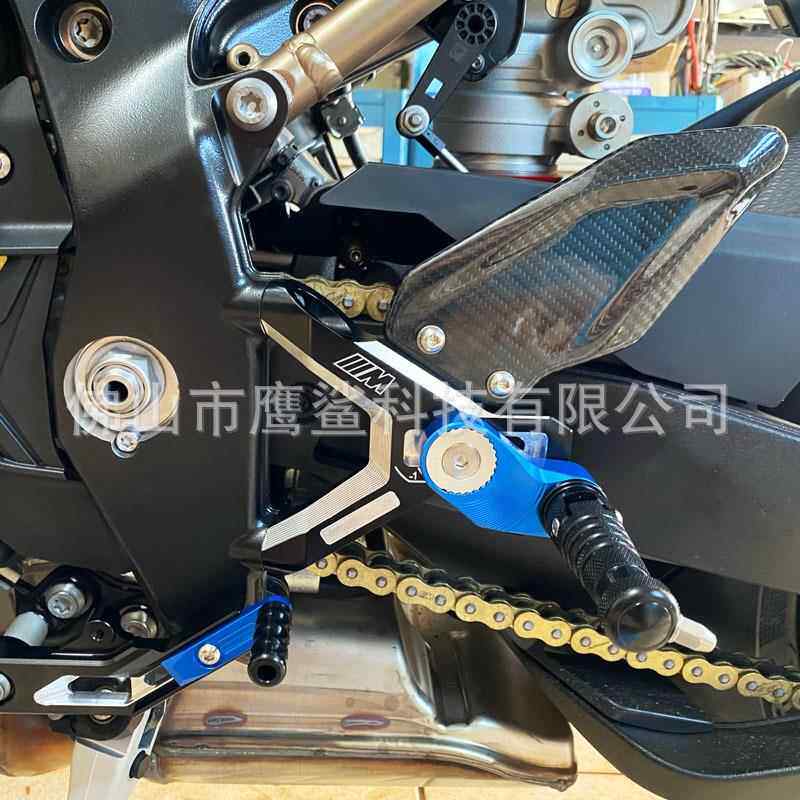 适用宝马BW脚S1000RRM双R改装铝合BMW升高脚踏板蹬碳纤金维翅膀M
