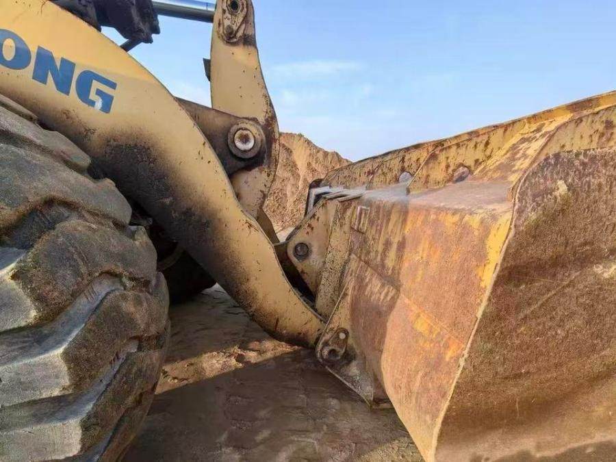 1月7日晋中柳工50装载机一台功能正常网络拍卖公告