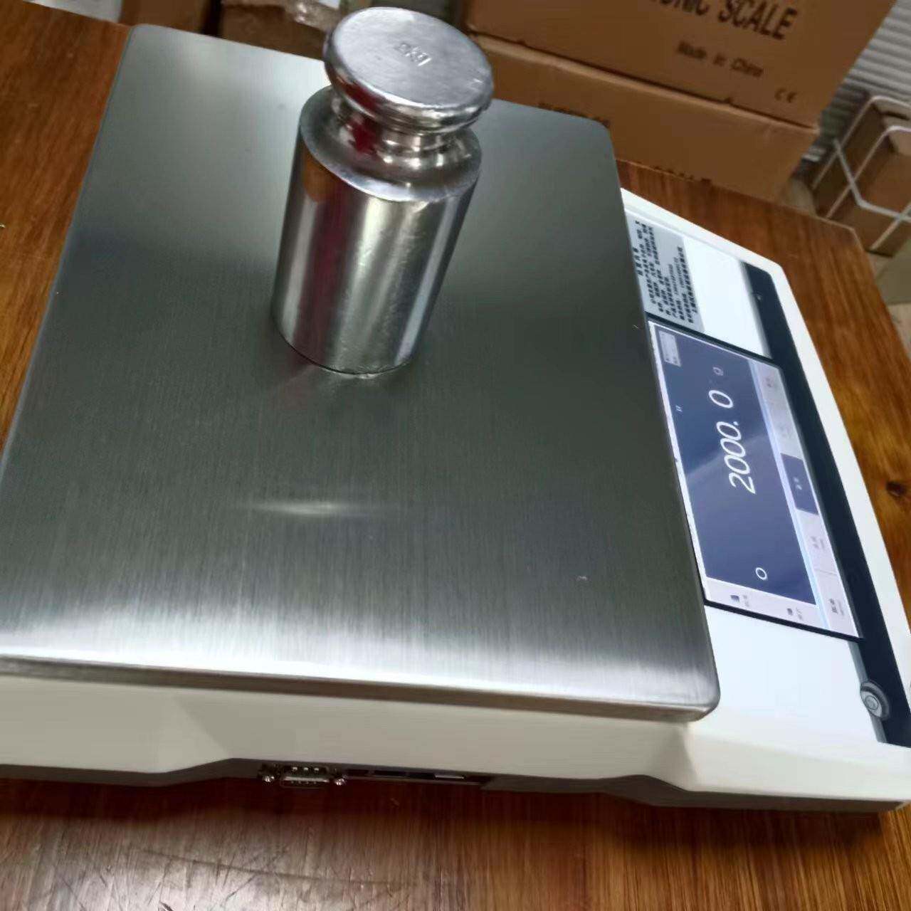 不锈钢触摸屏秤 防水加厚电子秤 20kg 高精度桌称