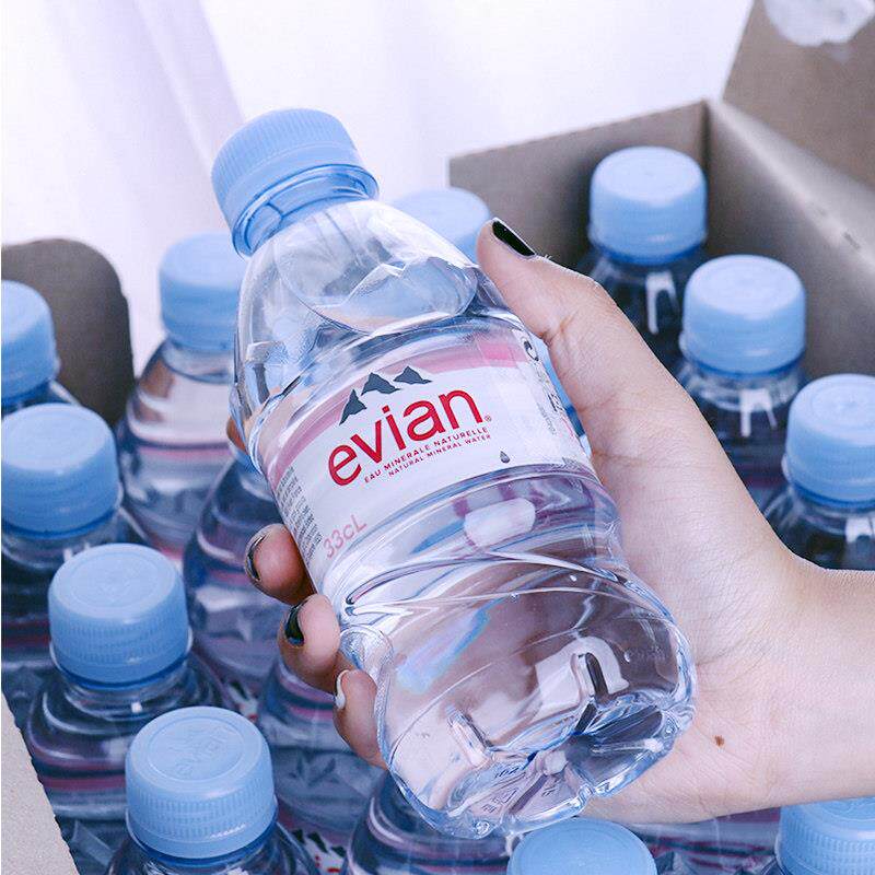 法国进口evianevian330ml*24瓶*2箱英文版天然矿泉水江浙沪皖包邮