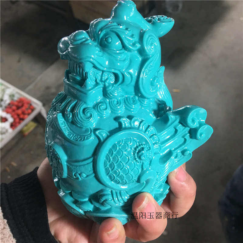 厂家直销优化绿松石麒麟摆件大貔貅家居装饰绿松石小摆件