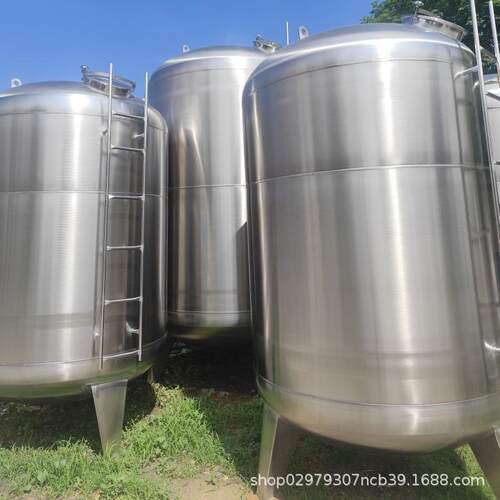 不锈钢304密封白酒储罐多功能储液罐食品级20立方立式发酵罐