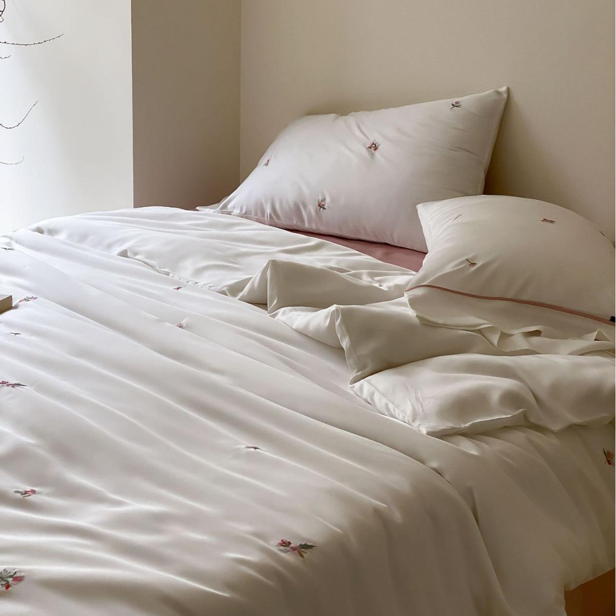 清新6女夏季凉感冰丝夏季0s兰生精丝天MEN裸睡床上用品四件套床笠