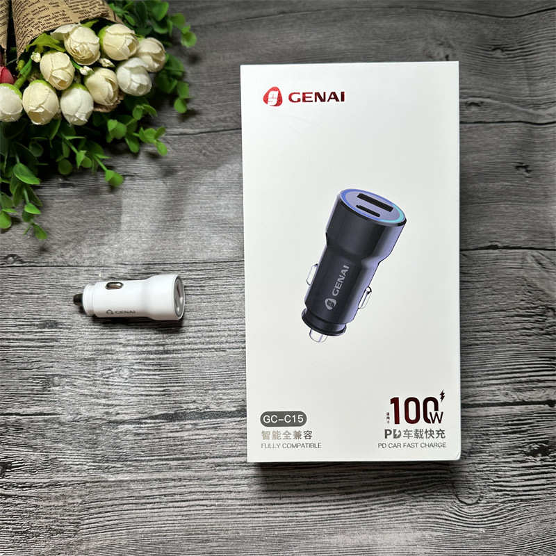 厂家直销歌奈 GC-C15 车充 12V-24V车载充电器100W +PD30W 全兼容