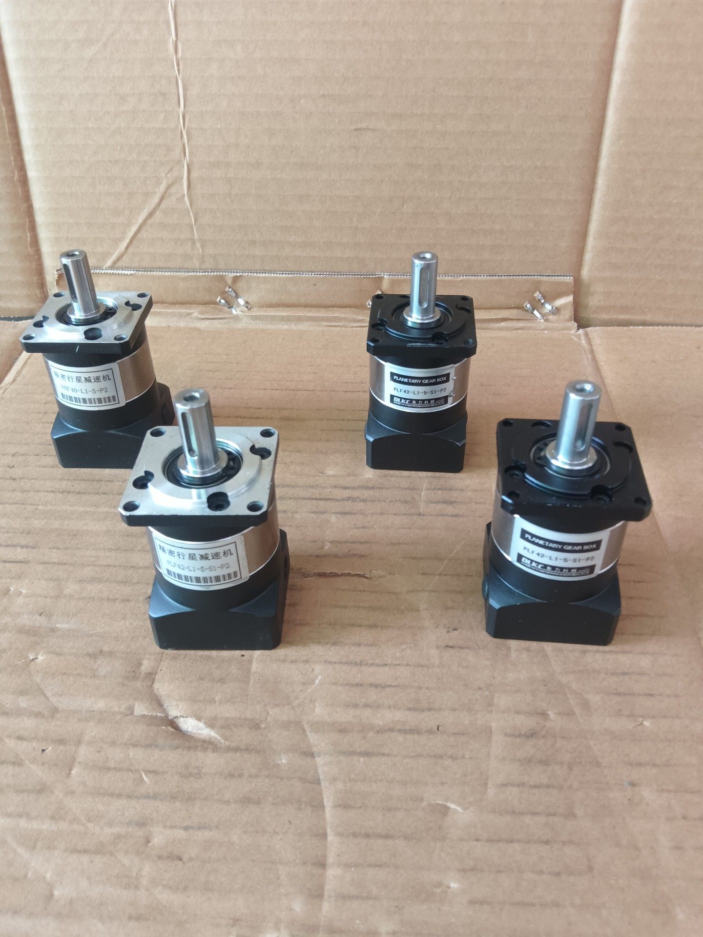 50一100w行星减速机：速比1/5∥两个PLF42一L1一