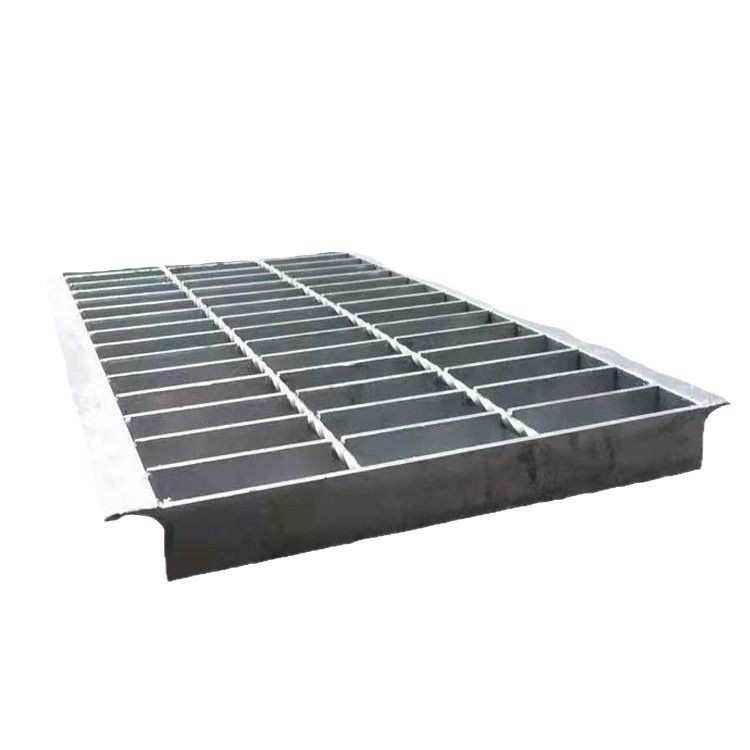 西安不锈钢网格板踏步批发建筑工程热镀锌钢铬板网铬板现货T3踏板