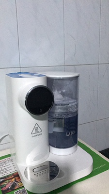 打听下laica莱卡和美的净水器哪个好，说说laica莱卡直饮一体机好不好？