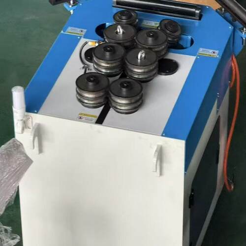 深圳东莞惠州铝管不锈钢管铁管滚圆机多种数量滚轮立式滚圆机