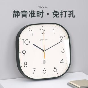 新款方形艺术挂钟家用2025简约挂墙客厅时钟时尚钟表静音高级挂表