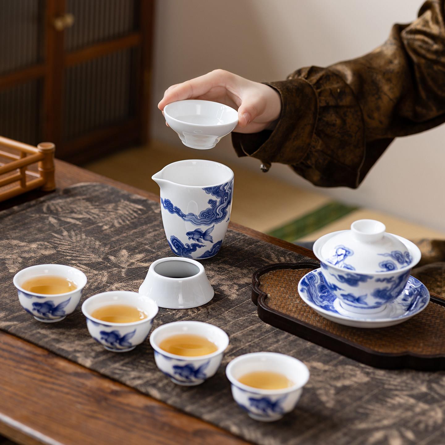 景德镇陶瓷茶具套组青花功夫茶具白瓷釉下彩盖碗茶杯防烫送礼