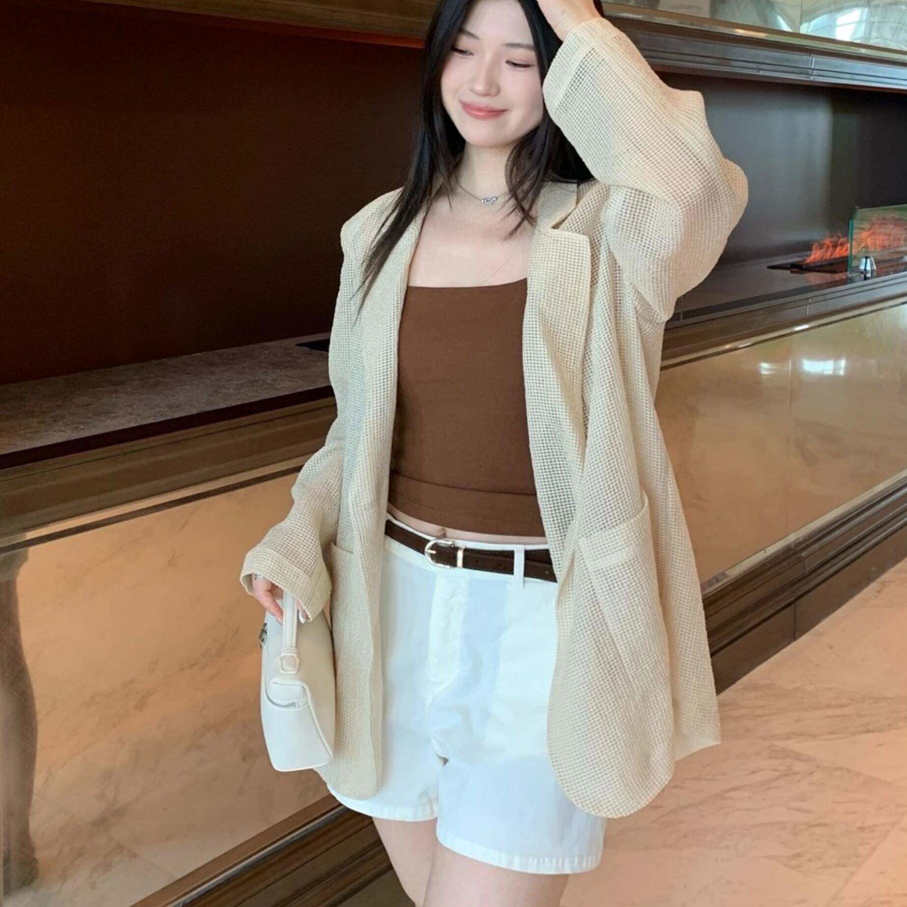 春夏高级感老钱风薄款透气镂空小西装女慵懒设计感气质杏色上衣