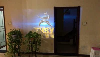 说下知道UNISMAISONC2与极米Z6哪款值得入手？比较一下差别大不大