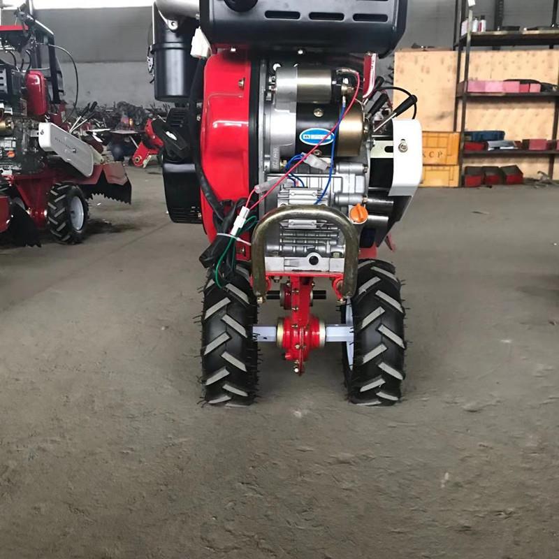 180水冷柴油8马力四驱后悬微耕机大棚果园小型旋耕松土锄草犁地机