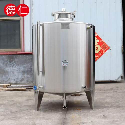 厂家定制不锈钢消防水立式双层保温储存20立方化工储
