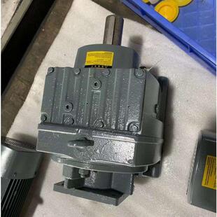 K107 51.88M1A 齿轮变速箱 TZSD225蜗杆减速机 Y11