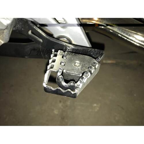 R1200GS F800GS ADV F700 F650GS改装后刹车加宽垫 脚踏板罩