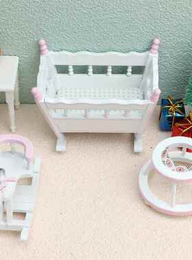 1:12娃娃屋dollhouse迷你家具模型儿童房套装摇篮小木马学步车粉