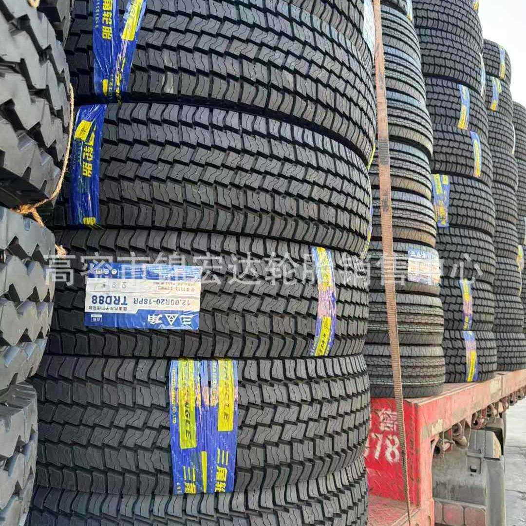 三角雪地轮胎1200R20-18 TRD88全钢丝轮胎12.00R20载重雪地花纹