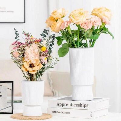 Self Watering Self-absorbing Flower Pots Plastic Succulents