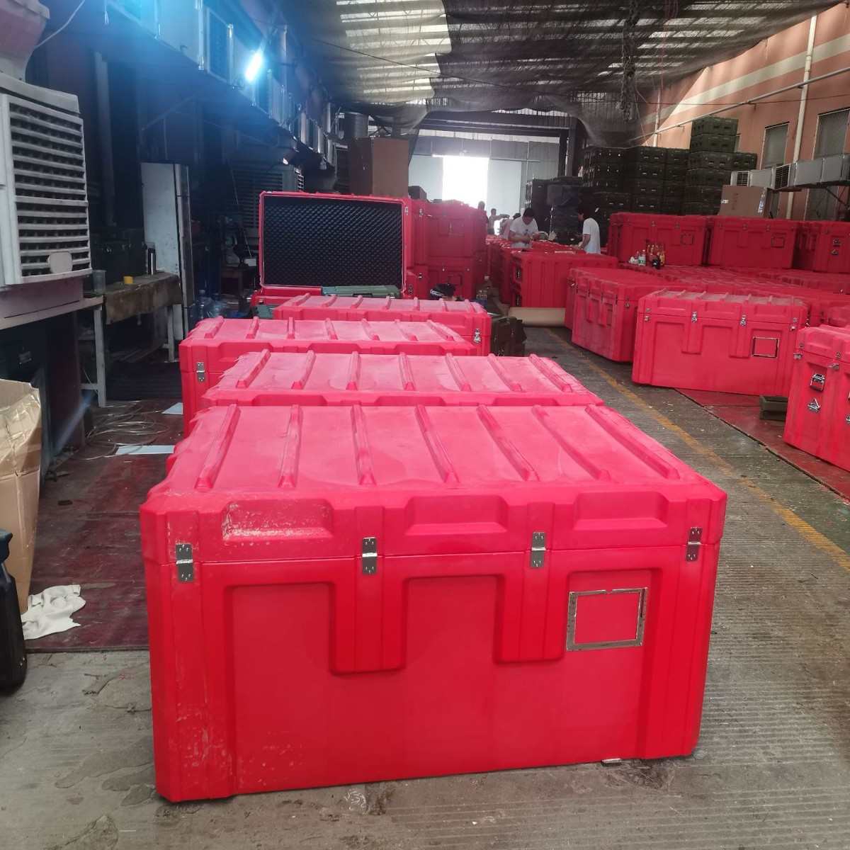防震塑 爱迪作业指挥加工箱政工塑生活定制箱箱滚摄制威滚