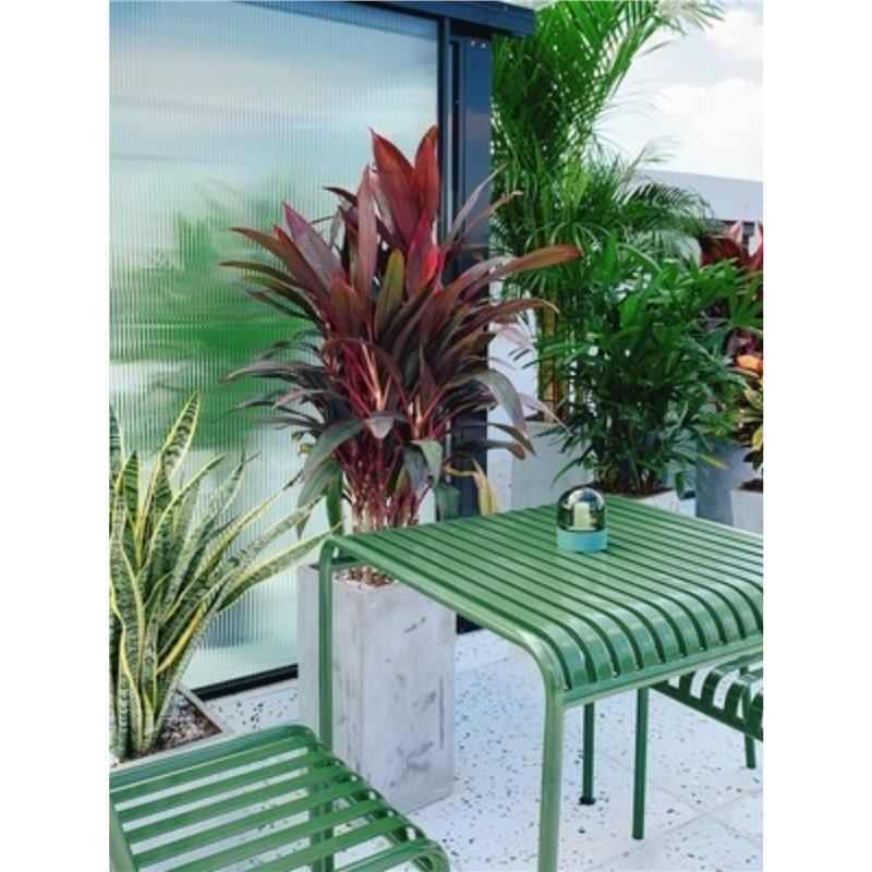 户外铁现代彩色简约桌椅套装茶店休闲艺奶桌椅庭院组合露天咖啡厅