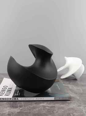 现代简约白色黑色异形摆件旋转扭曲螺旋摆件摆设房售楼处软装饰品