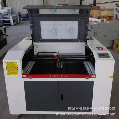 6090激光雕刻机工艺品雕刻切割/小型激光雕刻切割机