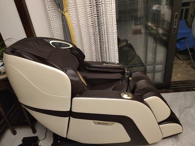 荣泰按摩椅怎么样?万人被坑了?真有这么差?