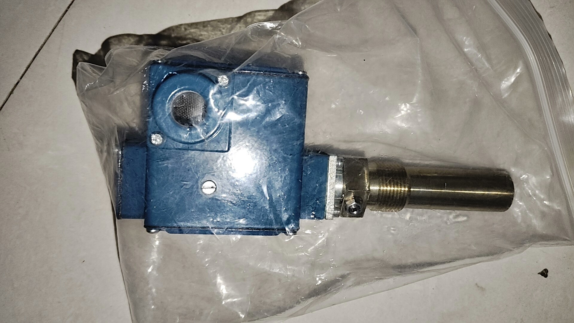 AMOT CONTROLS 4140DR1V00CG3-EE