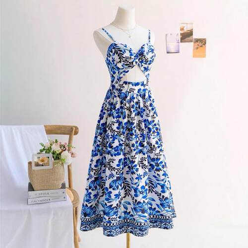 Women's All Over Lemon Print Twist Cami Spaghetti Strap