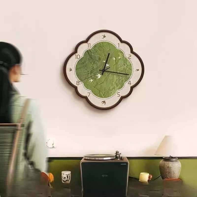 中古风绿色风景挂墙钟表客厅挂钟复古高级感静音时钟艺术装饰挂画