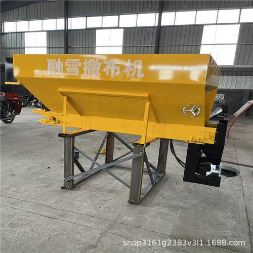 市政环卫撒盐机冬季除雪设备3-10方车载式汽油融雪撒布机价格