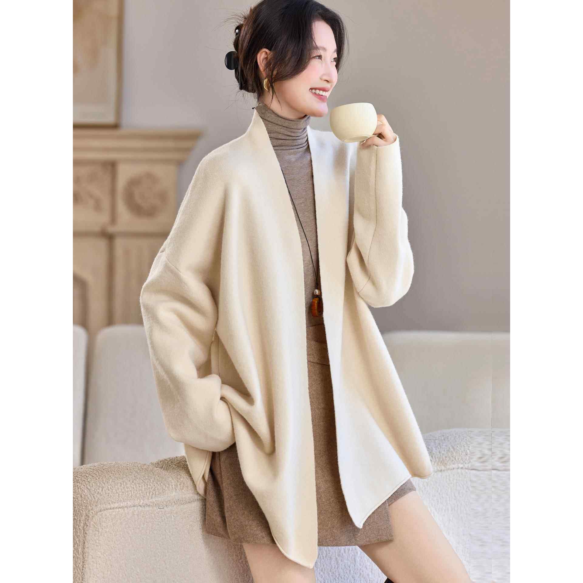 早秋慵懒风针织开衫女秋冬中长款宽松毛衣外套高级感气质外搭披肩