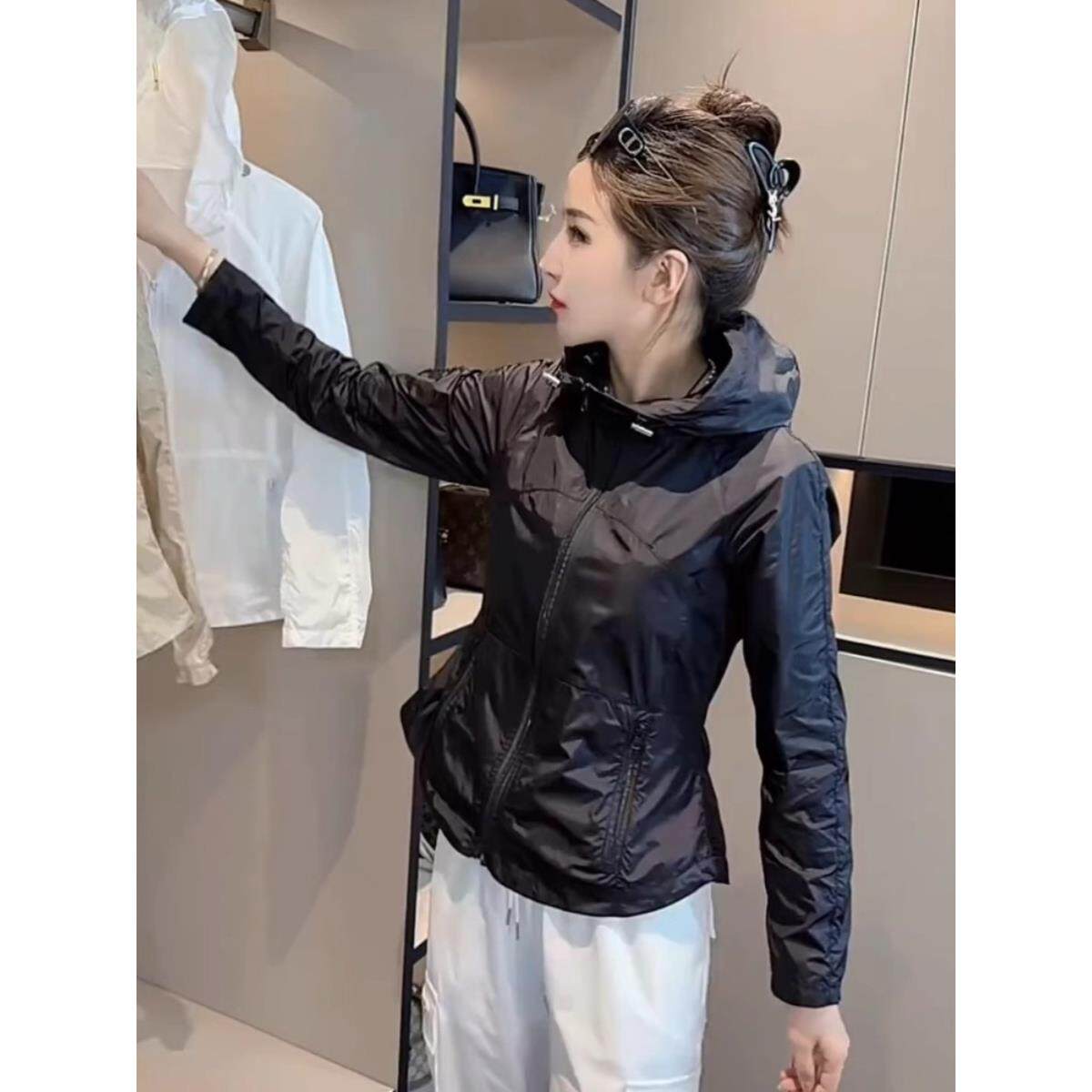 黑色冰丝绸防晒服装的妇女2025年新的夏季薄凉爽的腰瘦身看连帽运