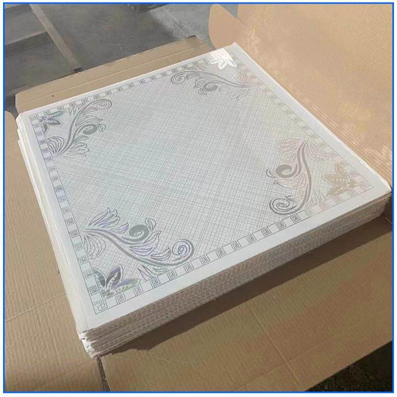 加厚吊顶pvc长条扣板天花板自装塑料A级农村瓦房棚板家庭白色材料