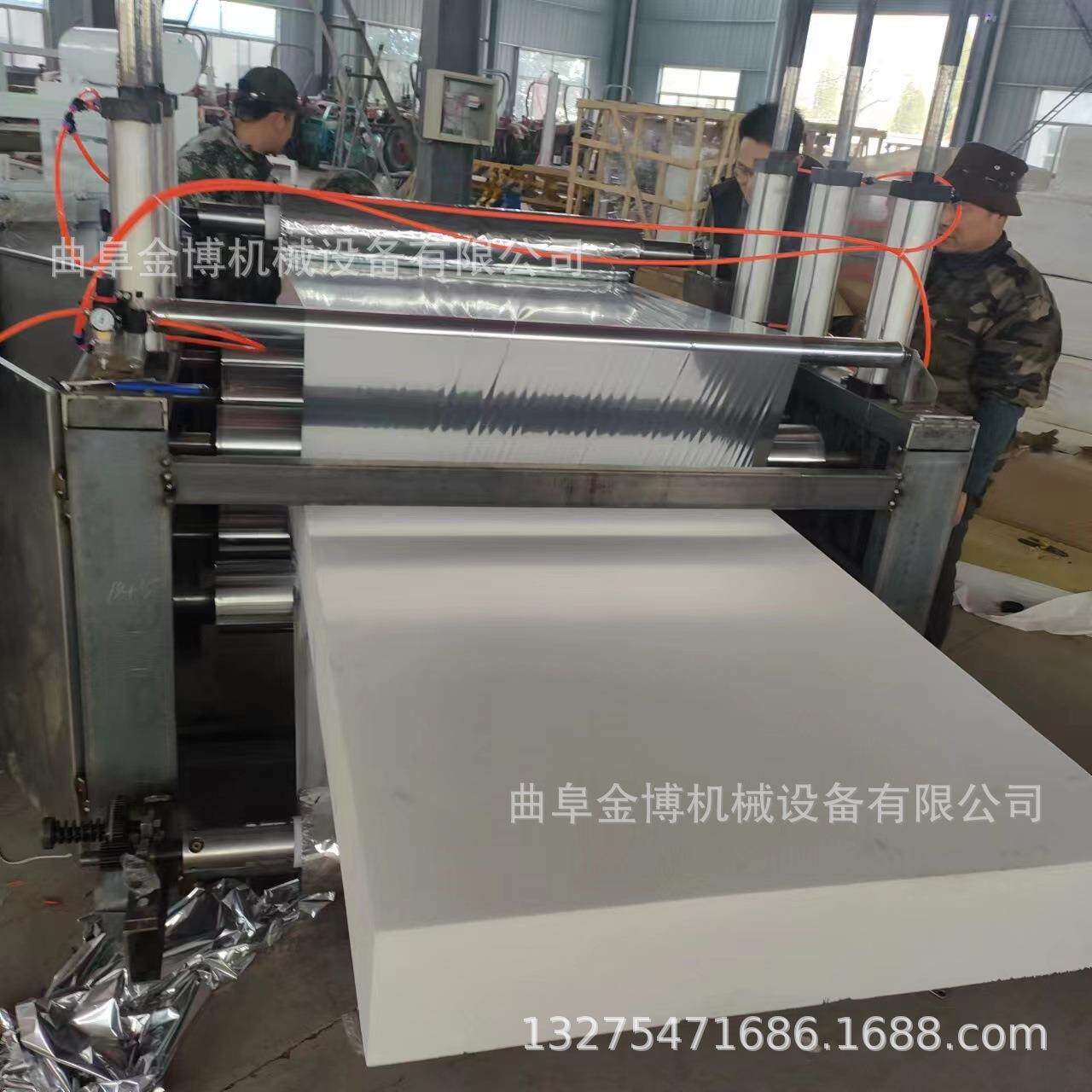 三辊加热泡沫板复合自带胶铝箔机器双面同时复合平整无泡无皱