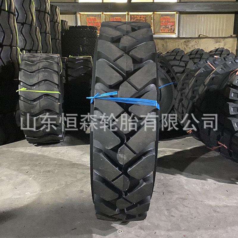 金源荣海825-20新源轮式挖机轮胎 750-16 825-16 900-16工程轮胎