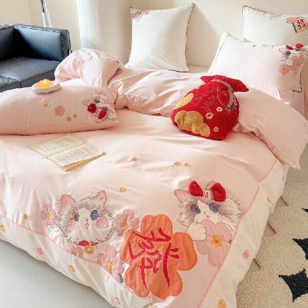 送抱枕少女心澳棉全棉四件套发财猫贴布绣纯棉1.2m被套床品粉红色