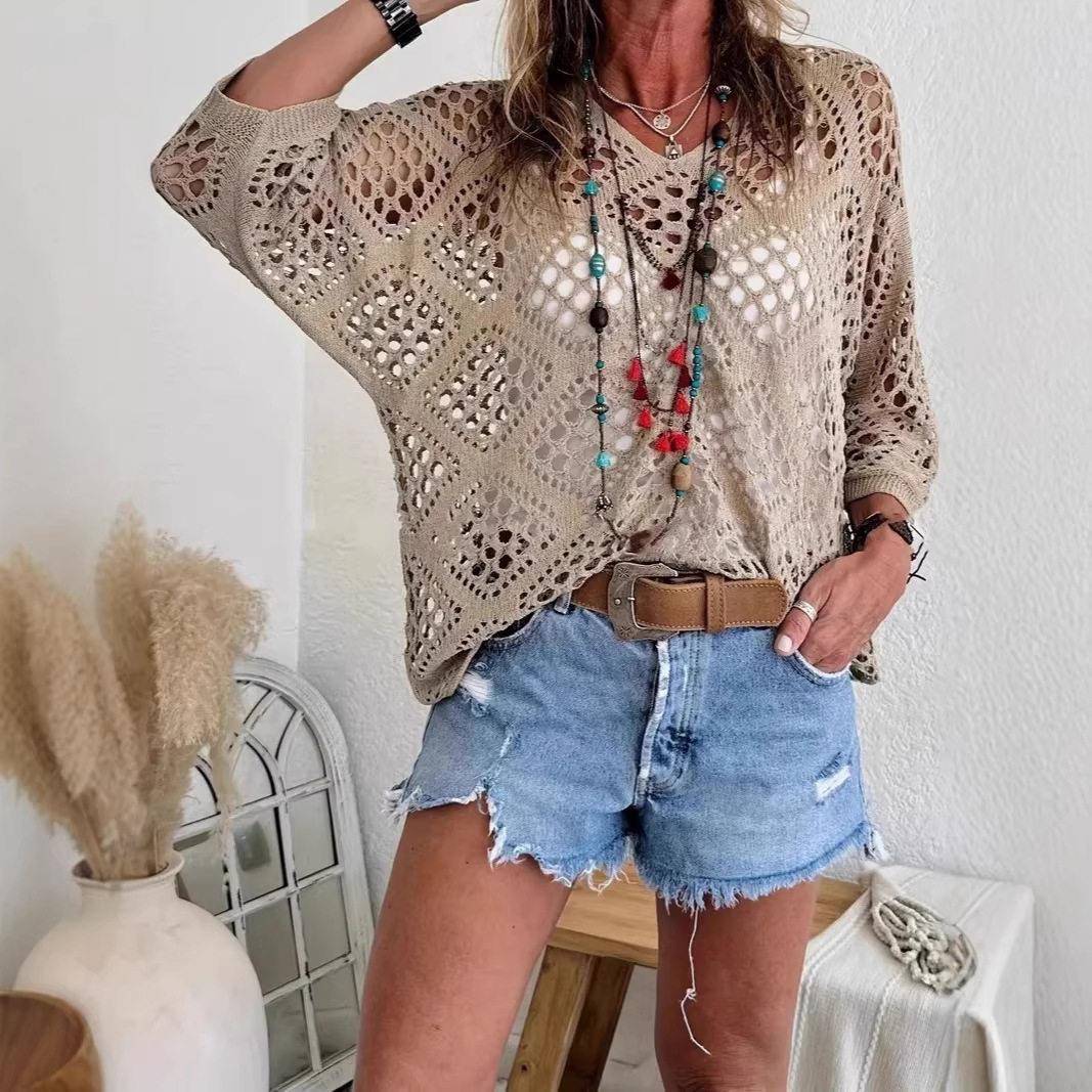 Cute V-Neck Crochet Hoodie for Women – Batwing Sleeve - 实物图