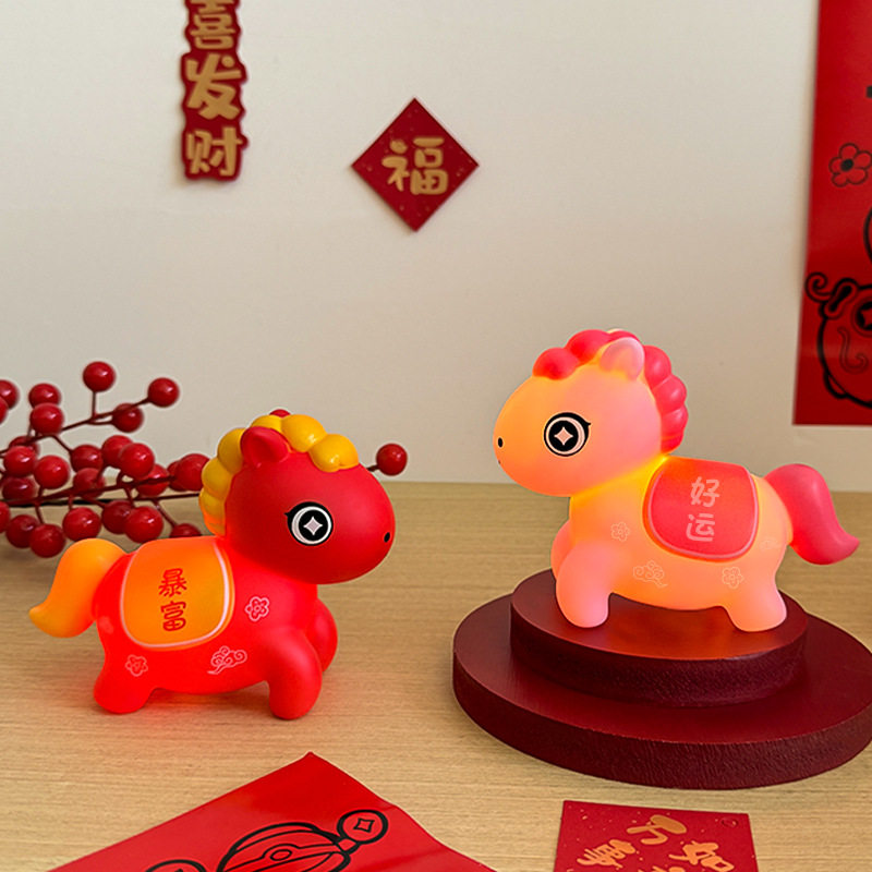 吉祥物办公桌装饰品摆件小夜灯