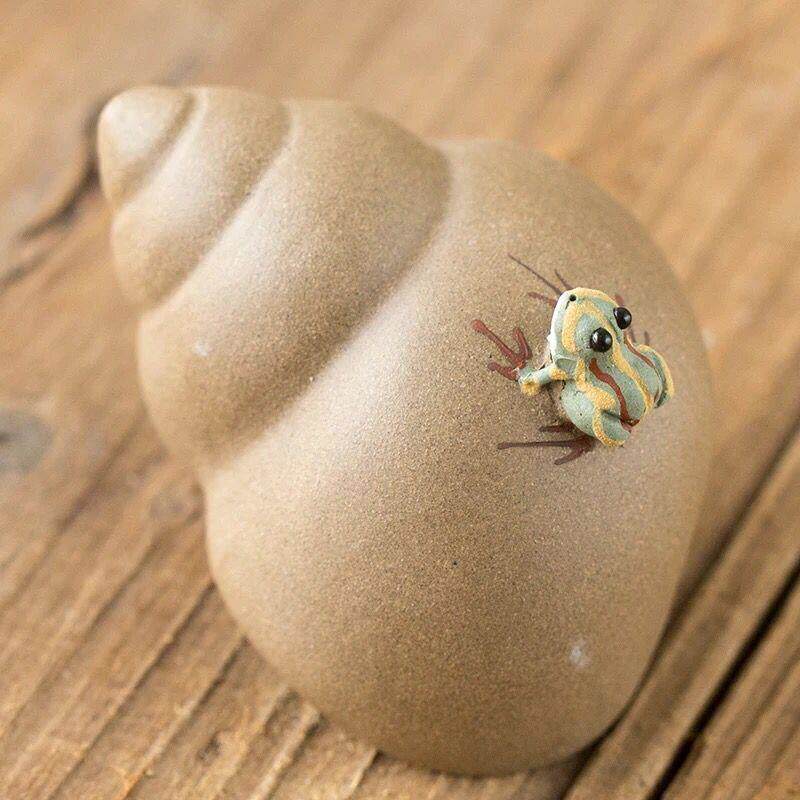 厂家直销田螺手工喷水紫砂小茶宠迷你摆件手把件可养茶玩茶道饰品