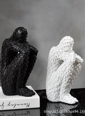 直销新款北欧现代马赛克人树脂工艺品简约家居客厅装饰品办公室桌