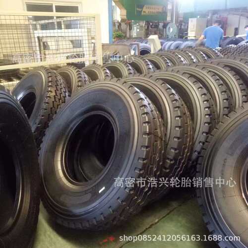 1200R24全钢载重卡车钢丝轮胎直供现货1200-24出口内销吊车轮胎