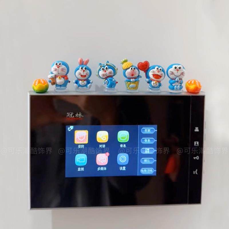 叮当猫入户对讲电话可视门铃装饰小摆件玄关客厅家居饰品遮挡创意