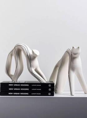 现代简约意简DS8818约线条抽象猫咪摆样板房售楼创处猫桌面软装摆