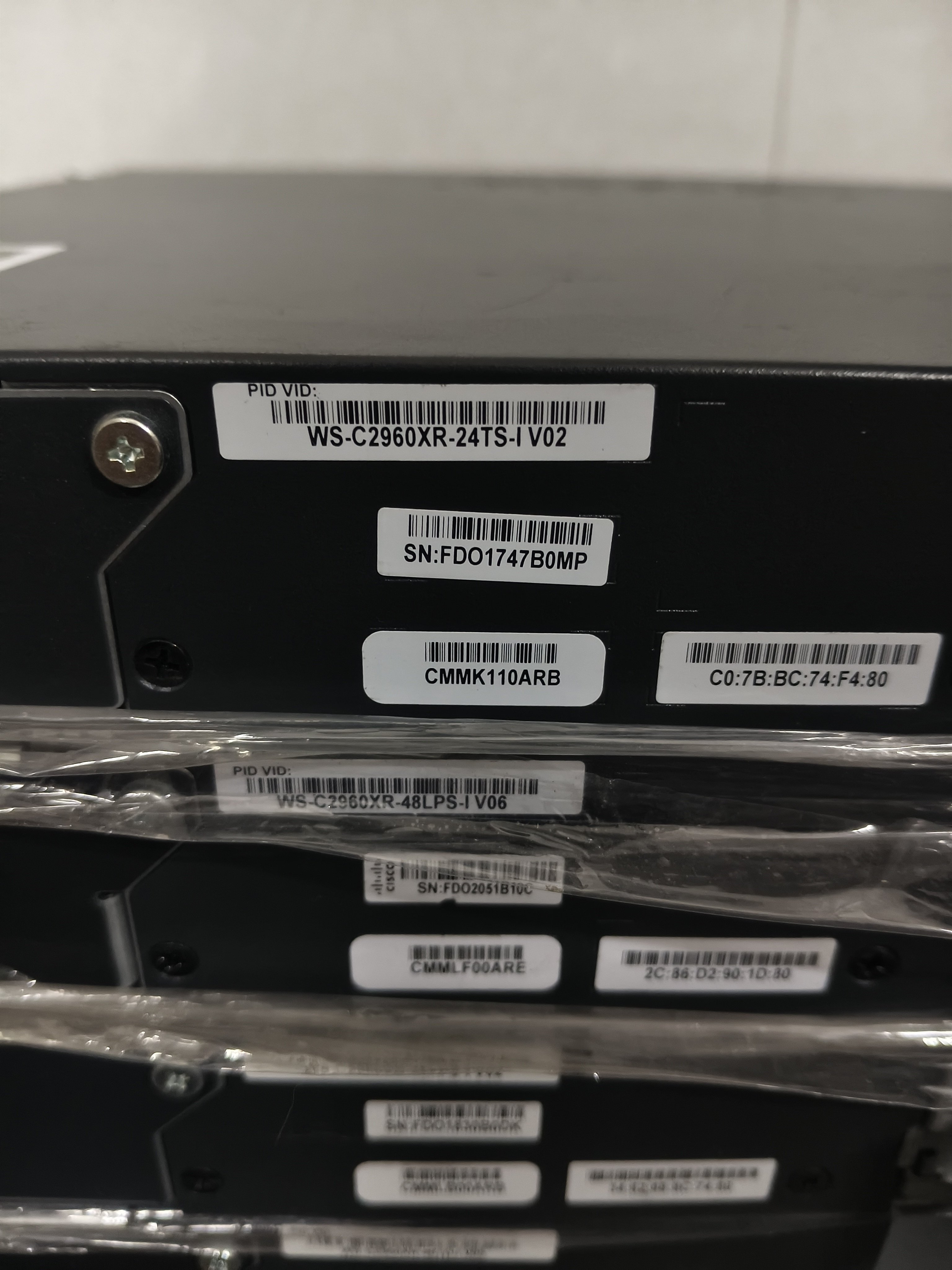 思科WS-C2960XR-24TS-I千兆交换机，24个千兆