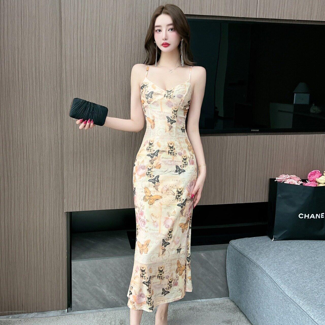 领茶歇法式碎花吊带连衣裙子女夏2025新款海边度假包臀鱼尾长裙