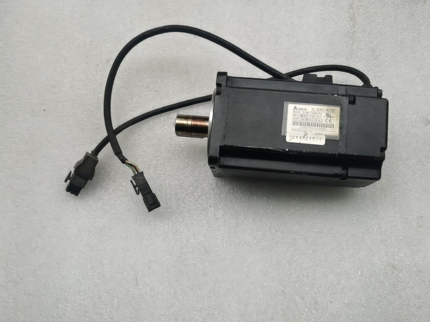 台达伺服电机 ECMA-C30807PS