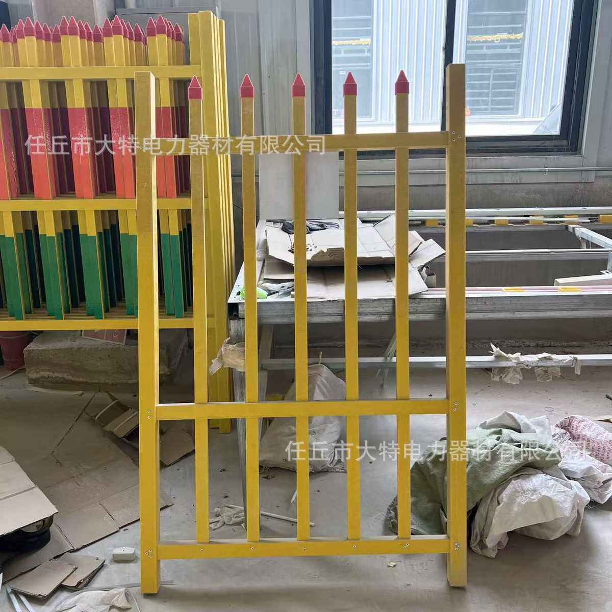PVC塑钢围栏电力护栏批发 围墙幼儿园隔离栏变压器绝缘电网防护栏