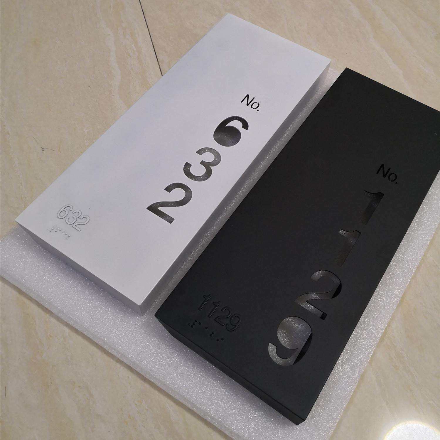 发光酒店盲文门牌号烤漆工艺盲人无障碍号牌不锈钢304盲文号码牌
